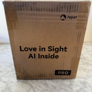 Ropet shipping box.