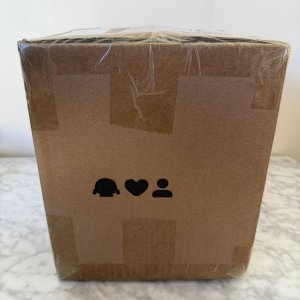 Ropet parcel arrived.