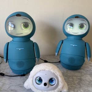 Two Moxie can run on the same Docker file container.