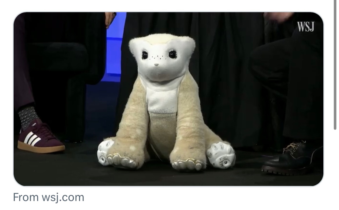 Familiar Machines and Magic Unveil Their Revolutionary Pet Robot—“Familiars”.