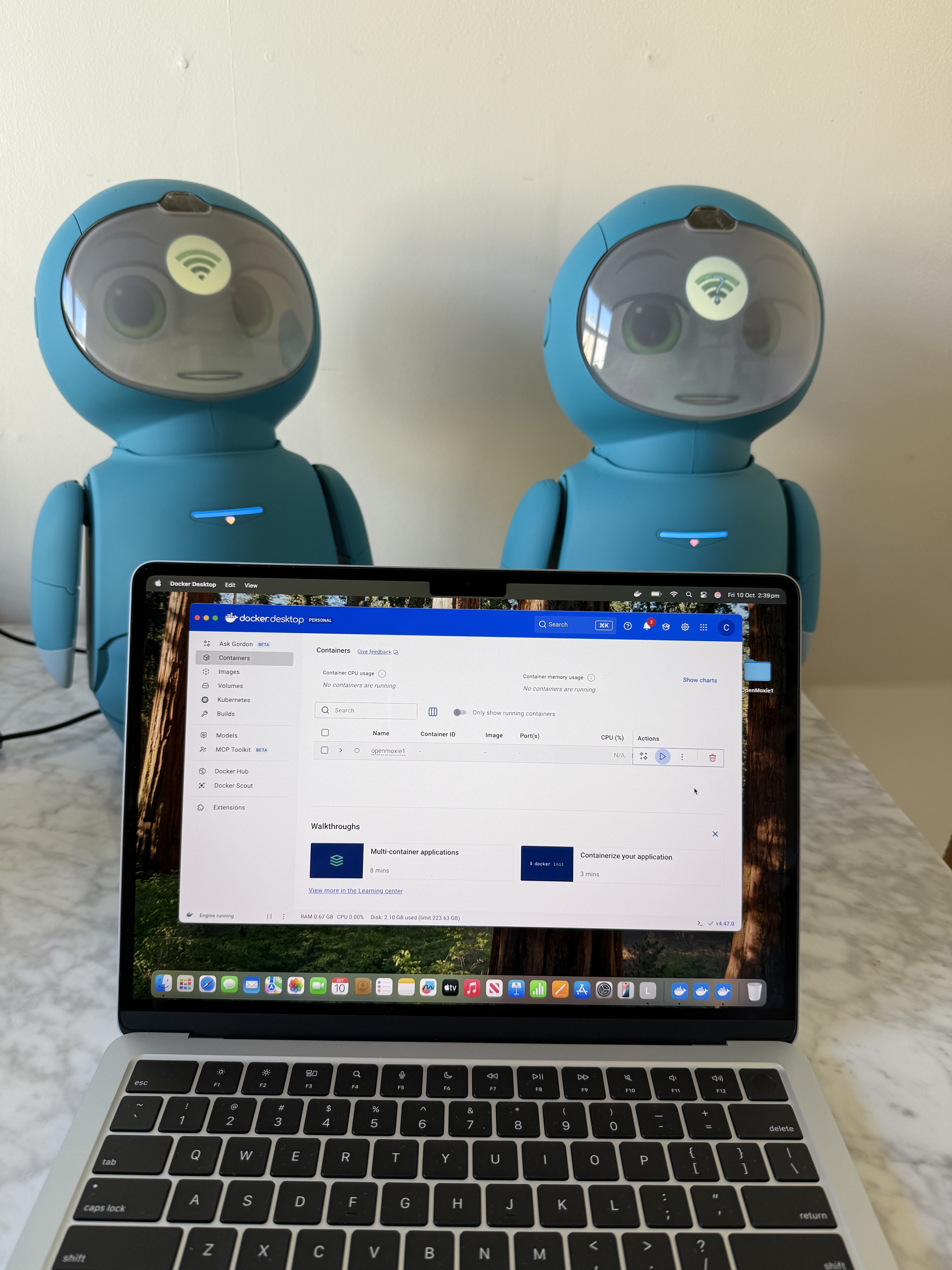 OpenMoxie: Turning container off.